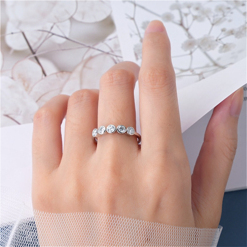 925 Silver 0.5 Carat Moissanite Fashion Ring, Unisex